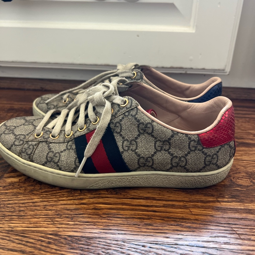 Gucci Beige and Red Patterned Sneakers